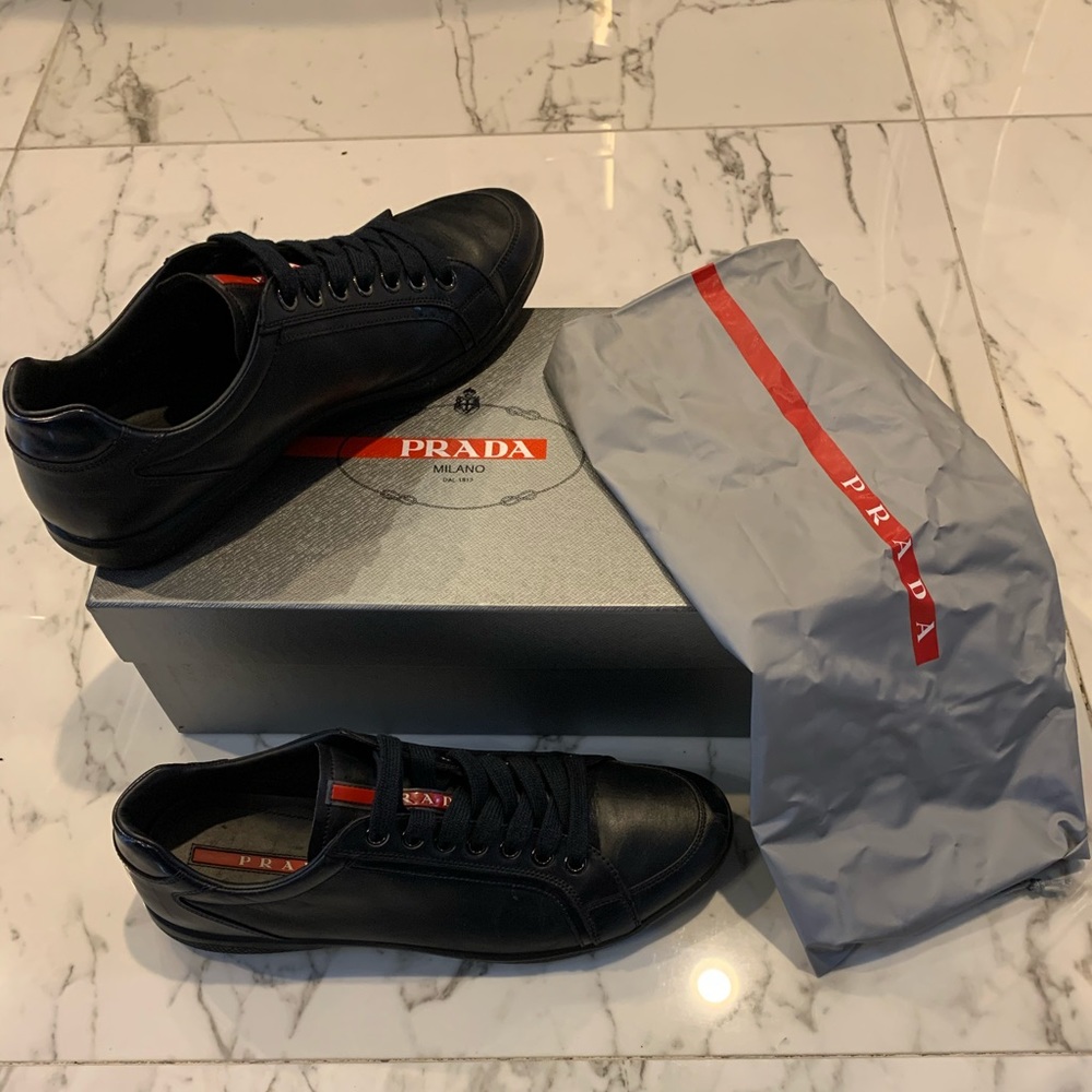 Men’s Prada Blue Lowtop Leather Sneaker